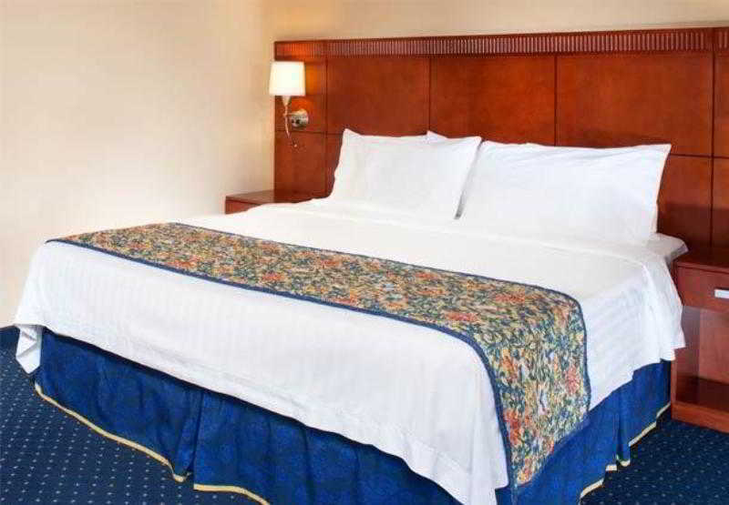 Courtyard By Marriott Cleveland Westlake Zewnętrze zdjęcie